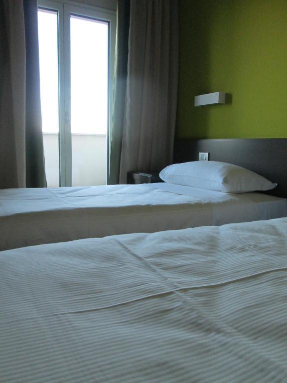 Hotel Valeria ヴィッラ・オピチーナ 部屋 写真