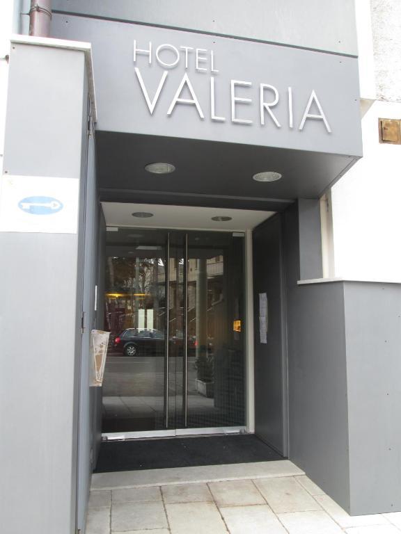 Hotel Valeria ヴィッラ・オピチーナ エクステリア 写真