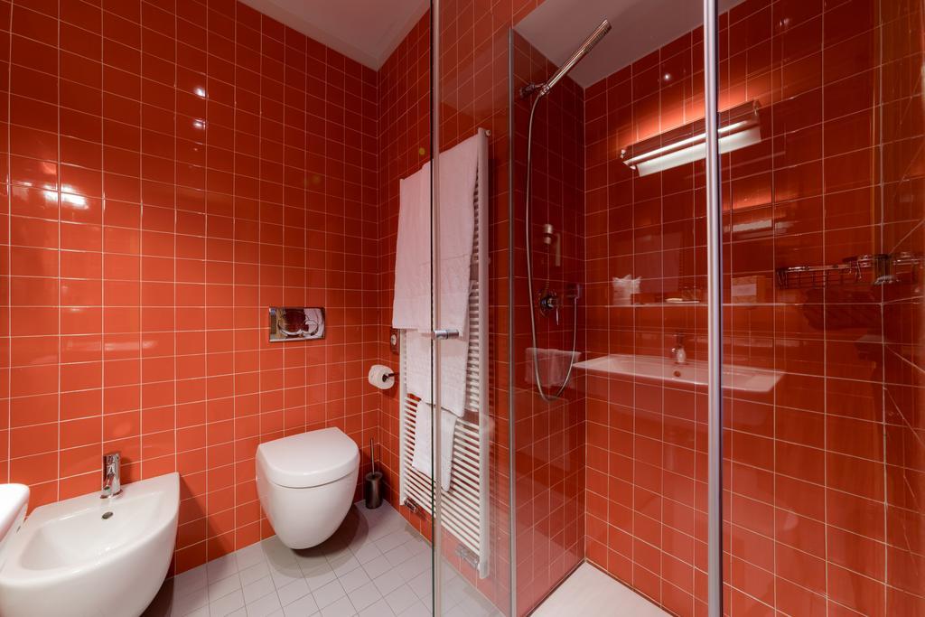 Hotel Valeria ヴィッラ・オピチーナ エクステリア 写真